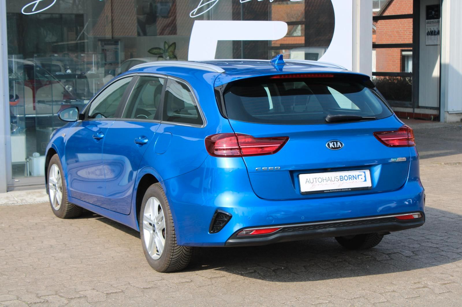 Kia cee'd Sportswagon - Samsaru's Car Outlet
