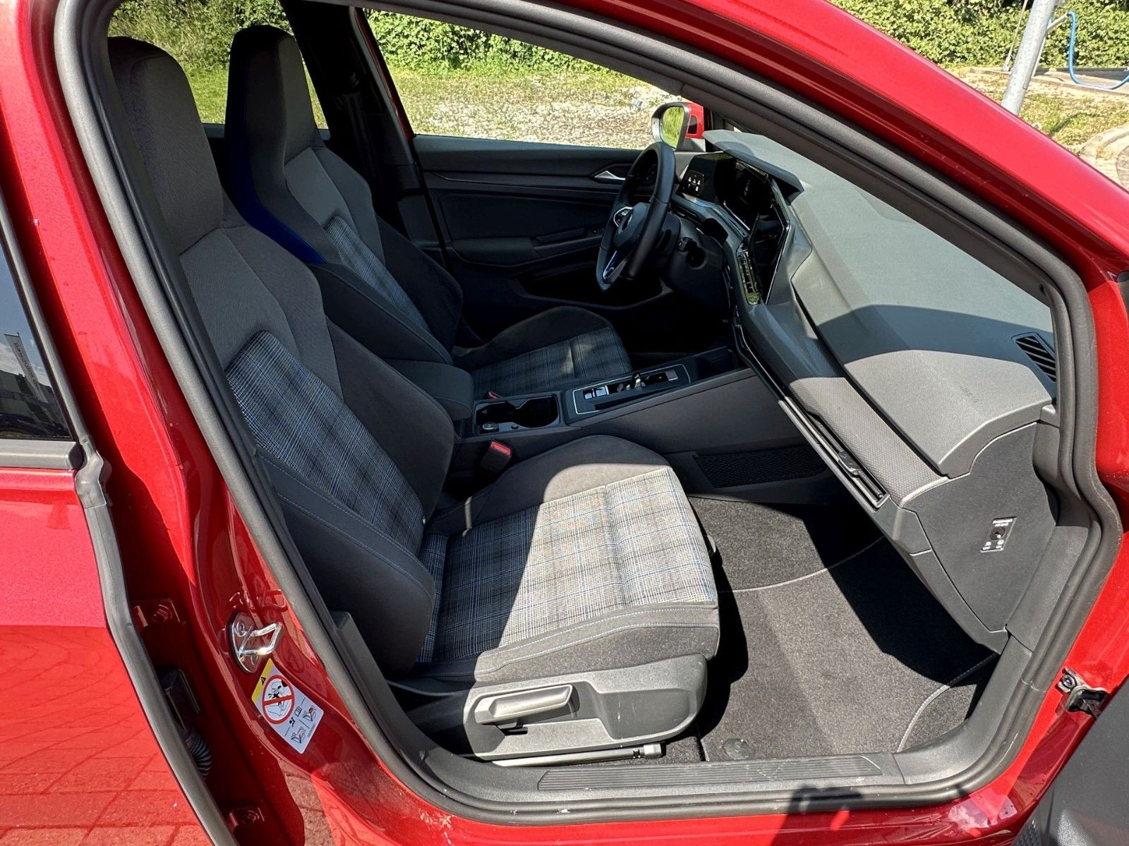 Volkswagen Golf VIII 1.4 GTE eHybrid - Samsaru's Car Outlet