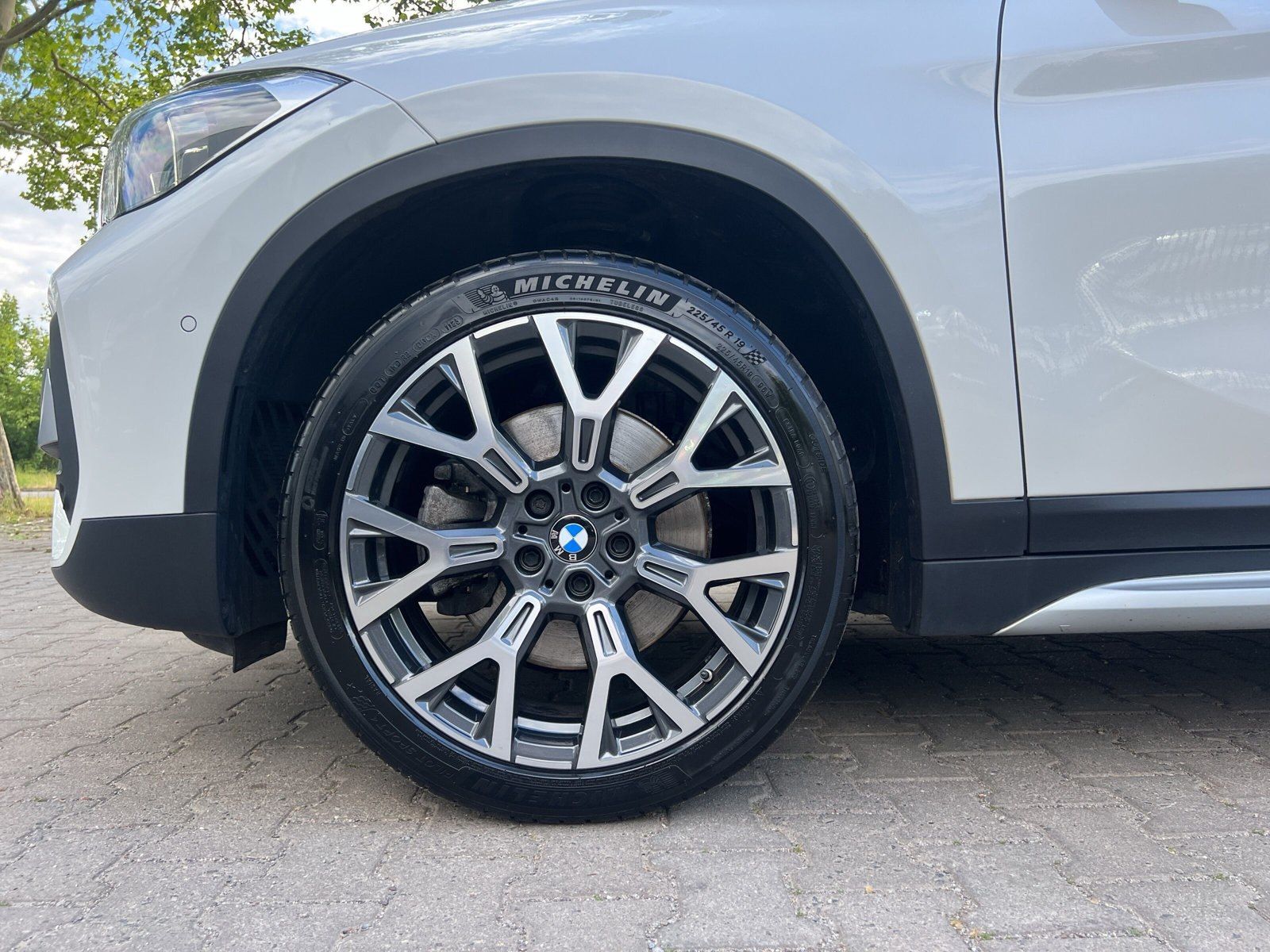 BMW X1 xDrive20i X LINE - Samsaru's Car Outlet