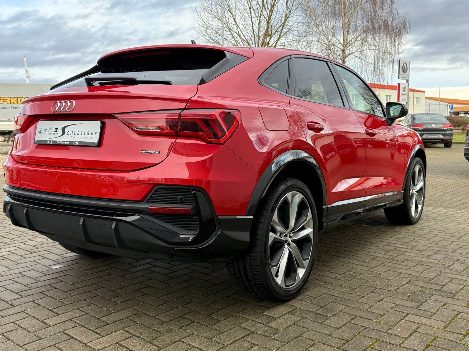 Audi Q3 Sportback quattro S line S - Samsaru's Car Outlet