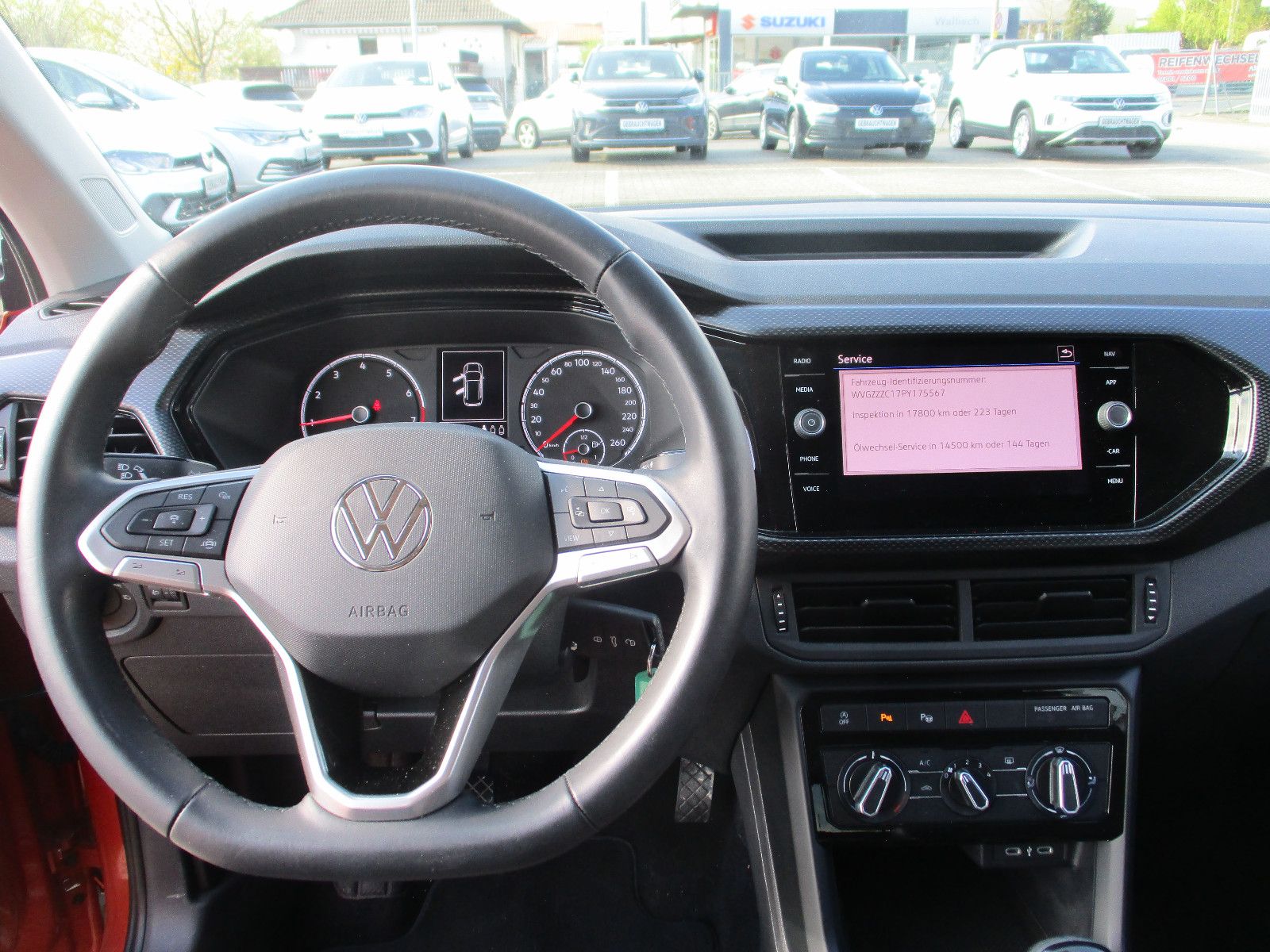 Volkswagen T-Cross Life - Samsaru's Car Outlet