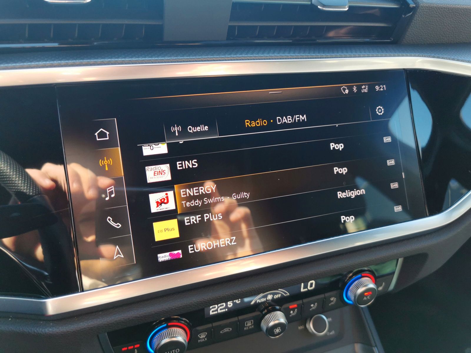 Audi Q3 S line 40 TDI quattro - Samsaru's Car Outlet