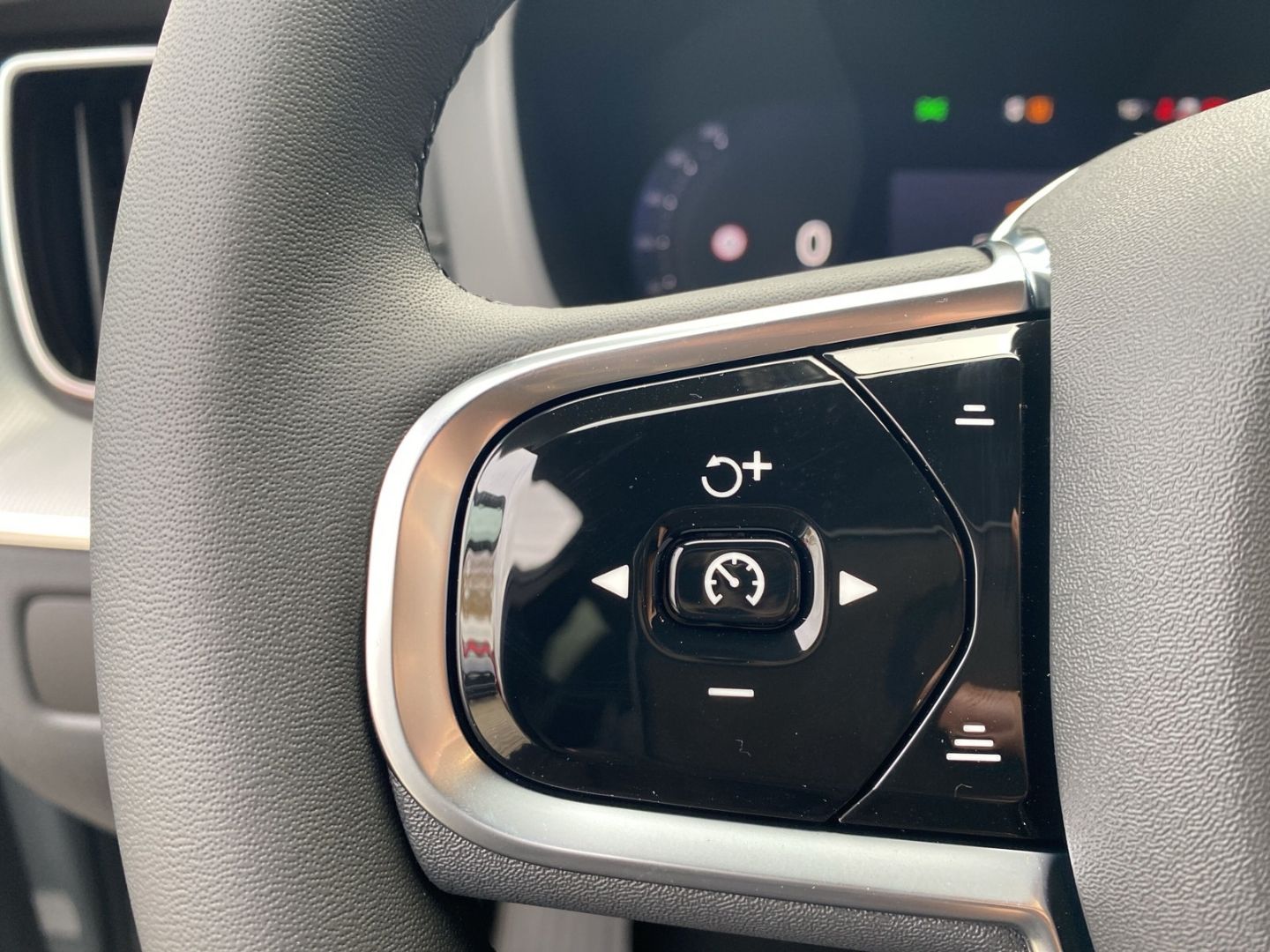 Volvo XC60 Ultra Black Edition T6 AWD HUD 22'' AHZV Pa