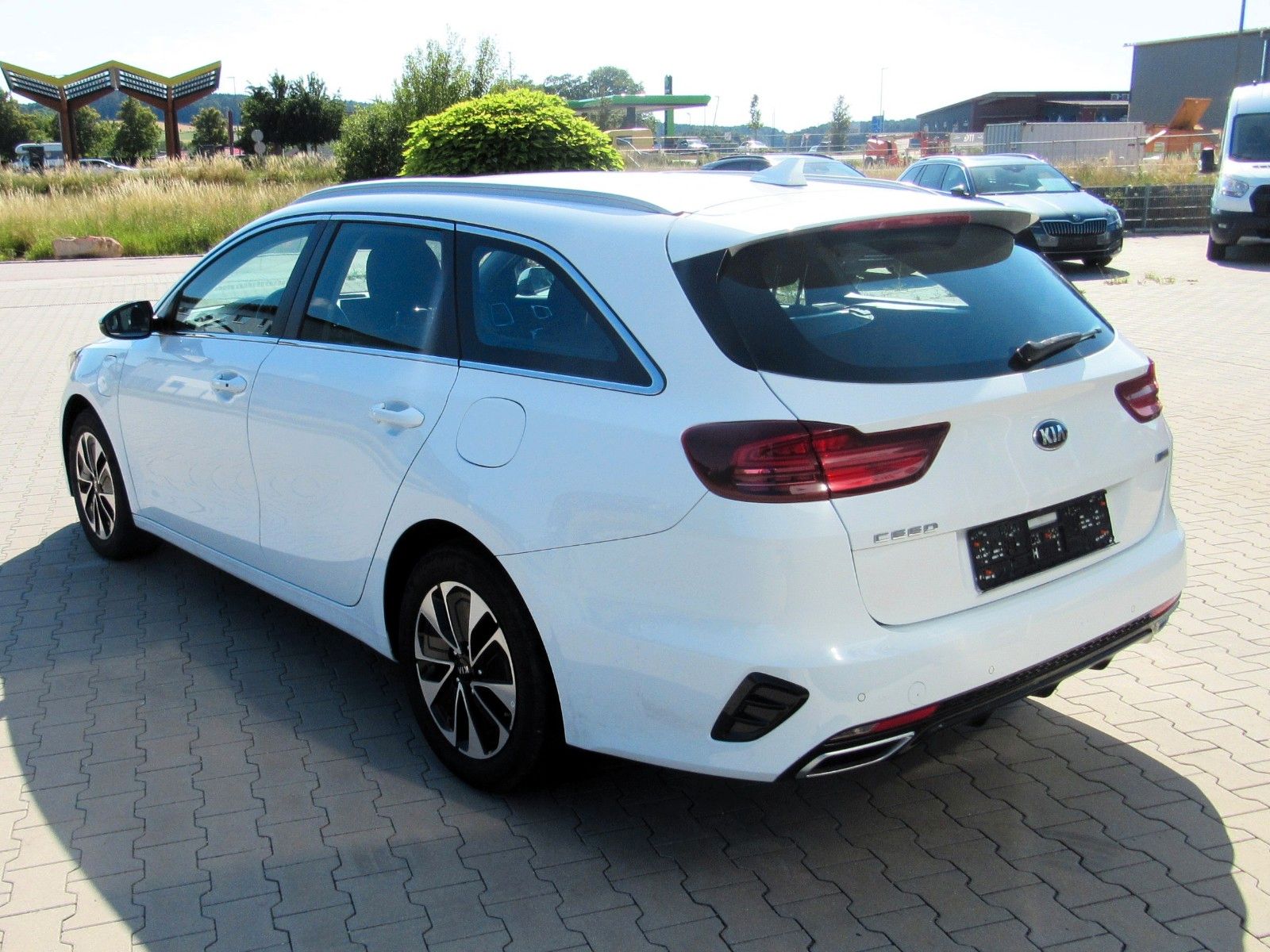 Kia Ceed Sportswagon 1.6 PHEV Spirit - Samsaru's Car Outlet