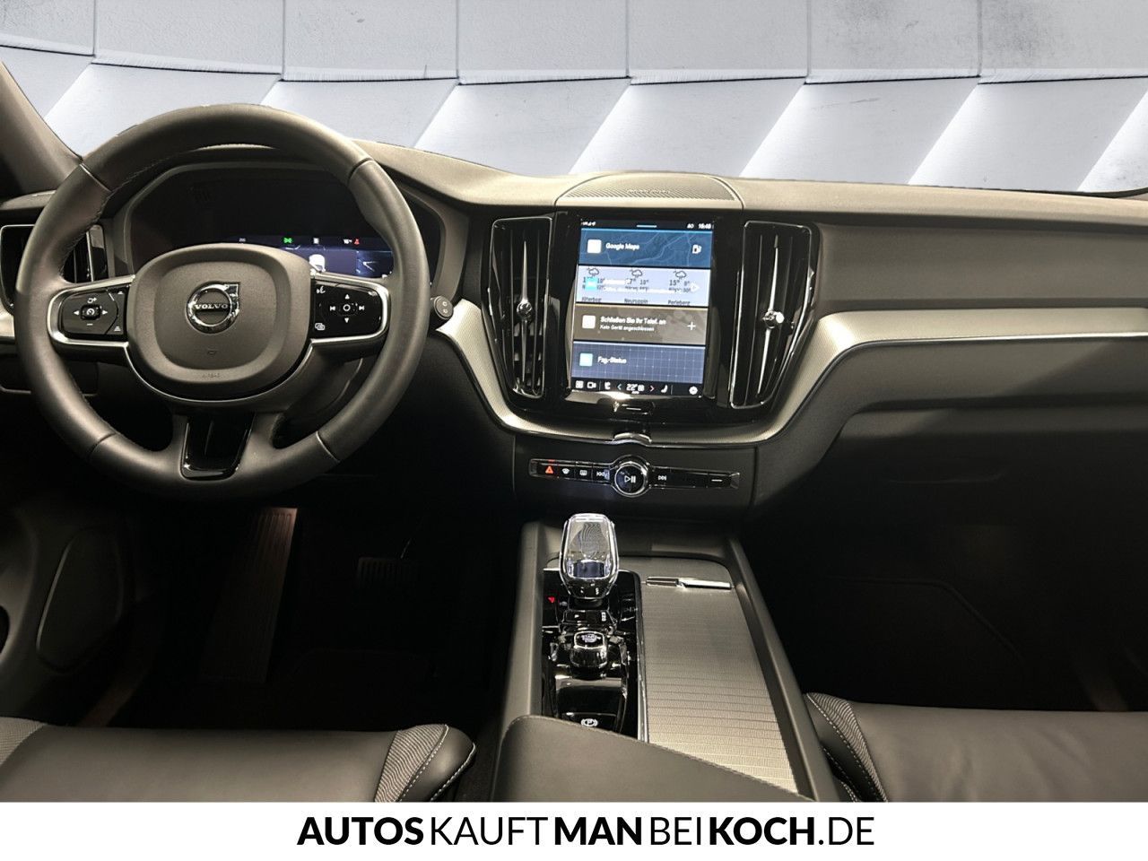 Volvo XC60 B5 AWD Plus Dark ACC BLIS AHK 4SHz VLED H&K