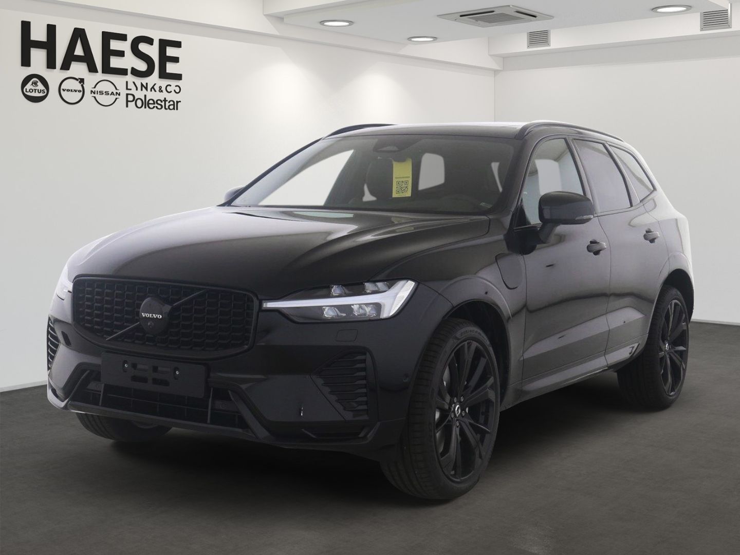 Volvo XC60 T6 Plus Black Edition Plug-In Hybrid AWD - Samsaru's Car Outlet