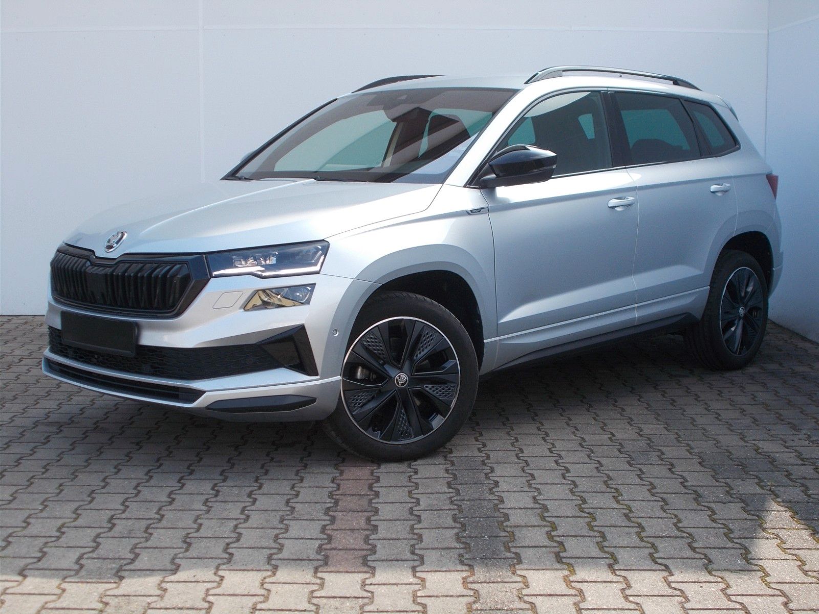 Skoda Karoq  1.5 TSI Sportline * DSG * Navi *AHK *360°