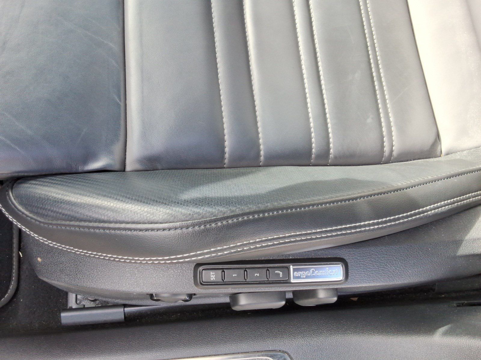 Volkswagen Passat Variant 2.0 TDI R-Line*Sport*AHK*NAVI*Dig