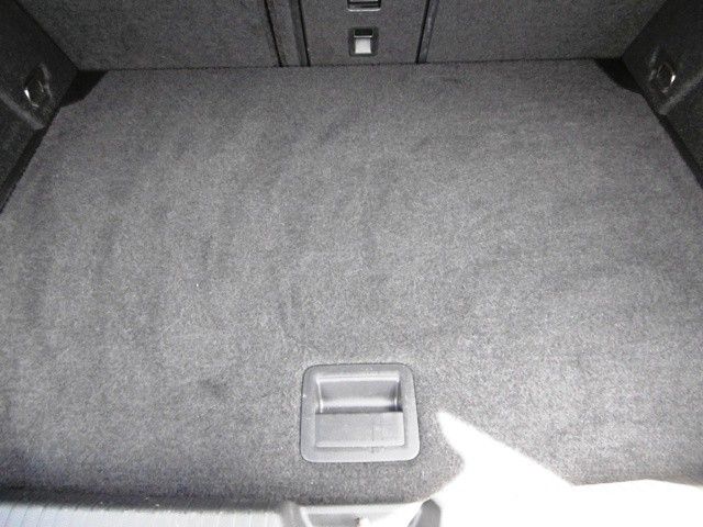 Volkswagen Golf VIII 1.5 Life 1.5 TSI - Samsaru's Car Outlet