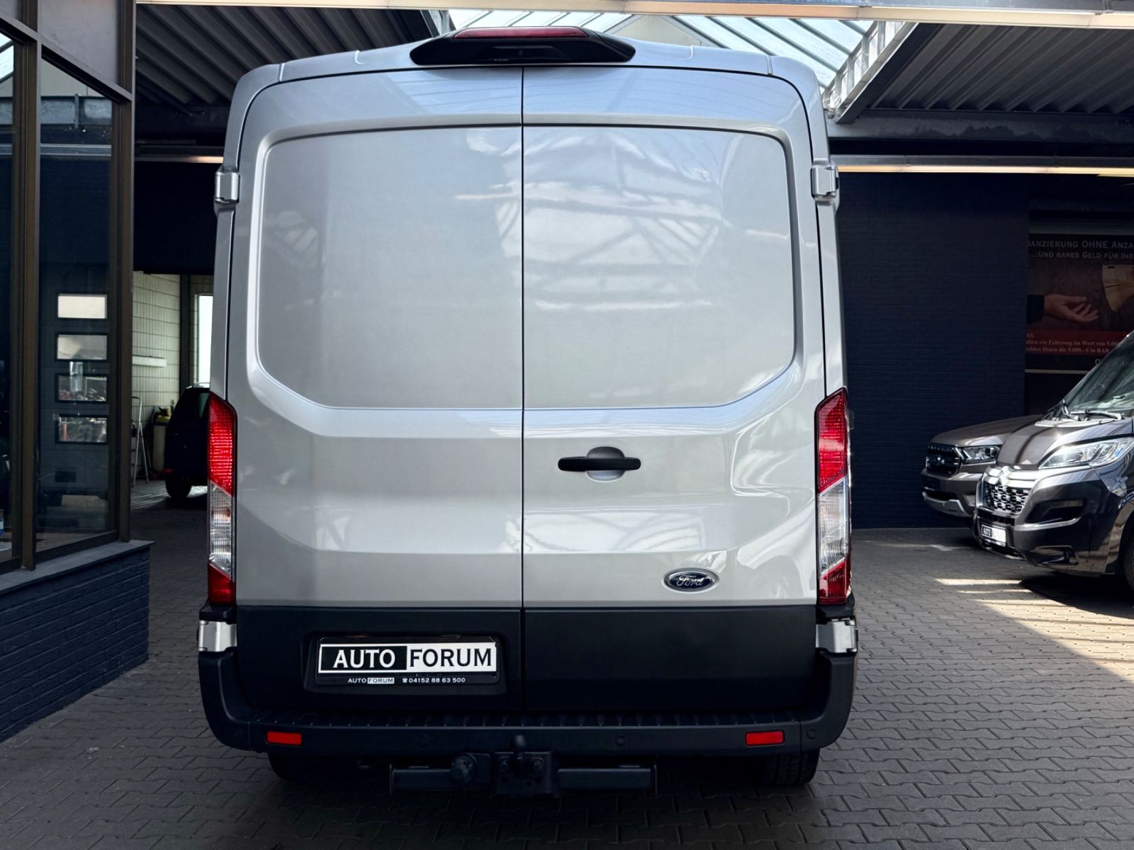 Ford Transit 2.0 D L2H2 AUTOMATIK AHK STANDHEIZG NAVI