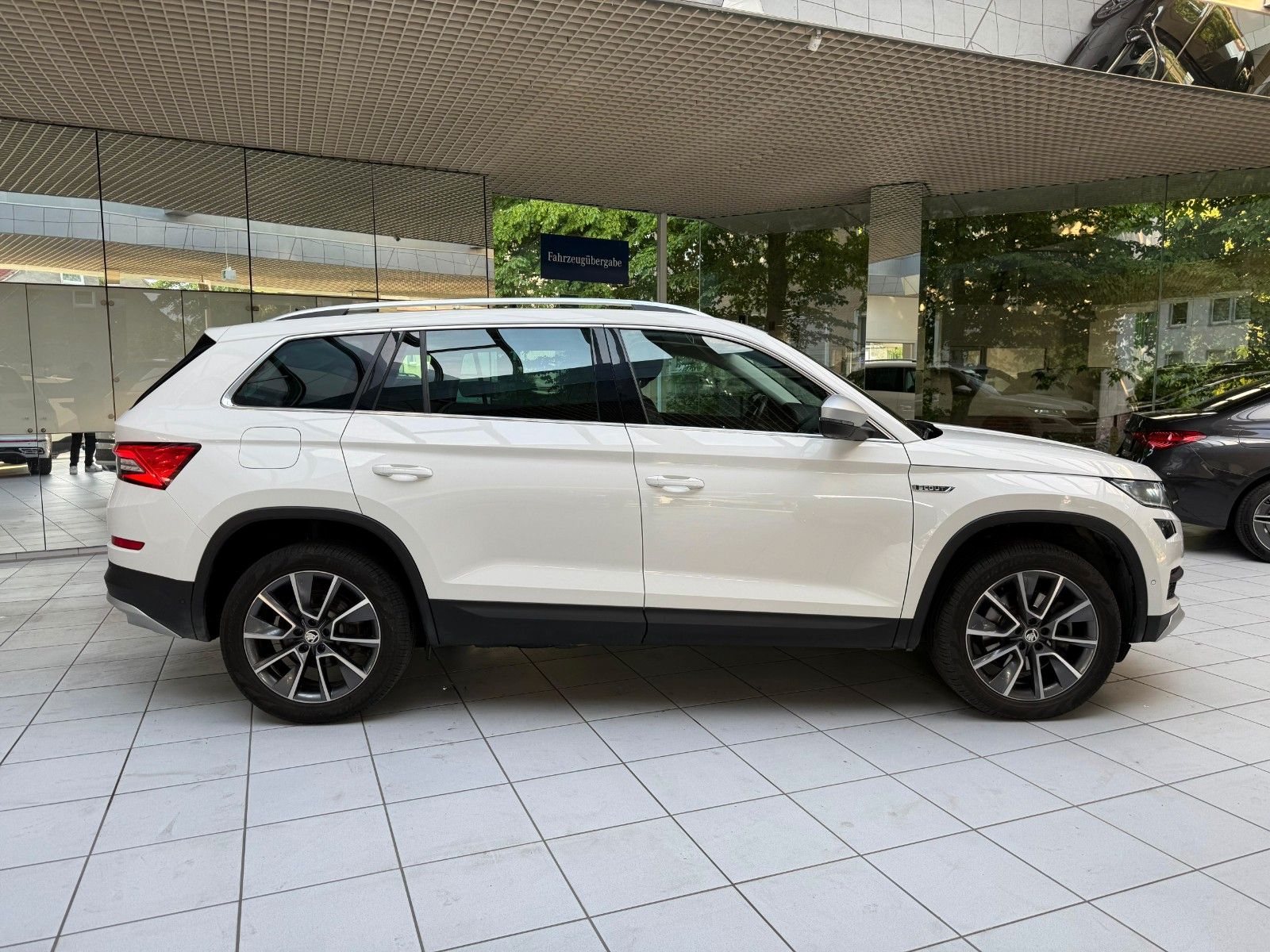 Skoda Kodiaq Scout 4x4 - Samsaru's Car Outlet