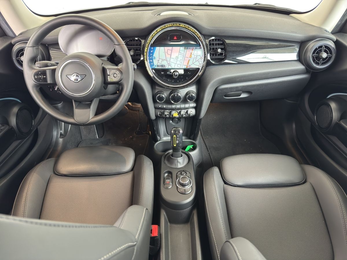 MINI Cooper SE - Samsaru's Car Outlet