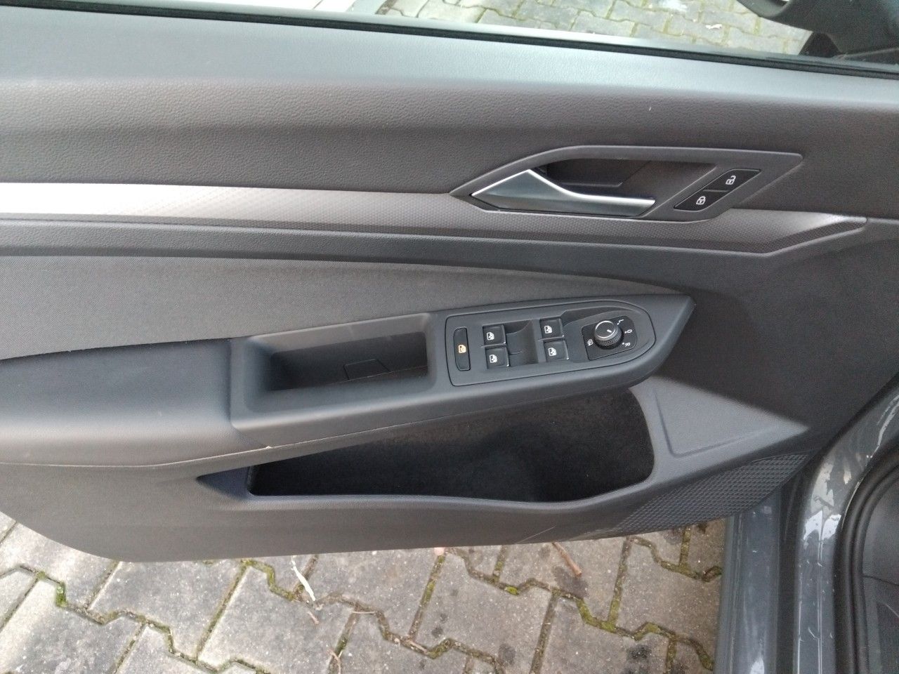 Volkswagen Golf VIII Variant eTSI DSG - Samsaru's Car Outlet