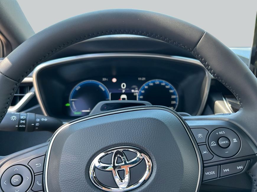 Toyota Corolla 2.0 Hybrid Touring Sports Teamplayer