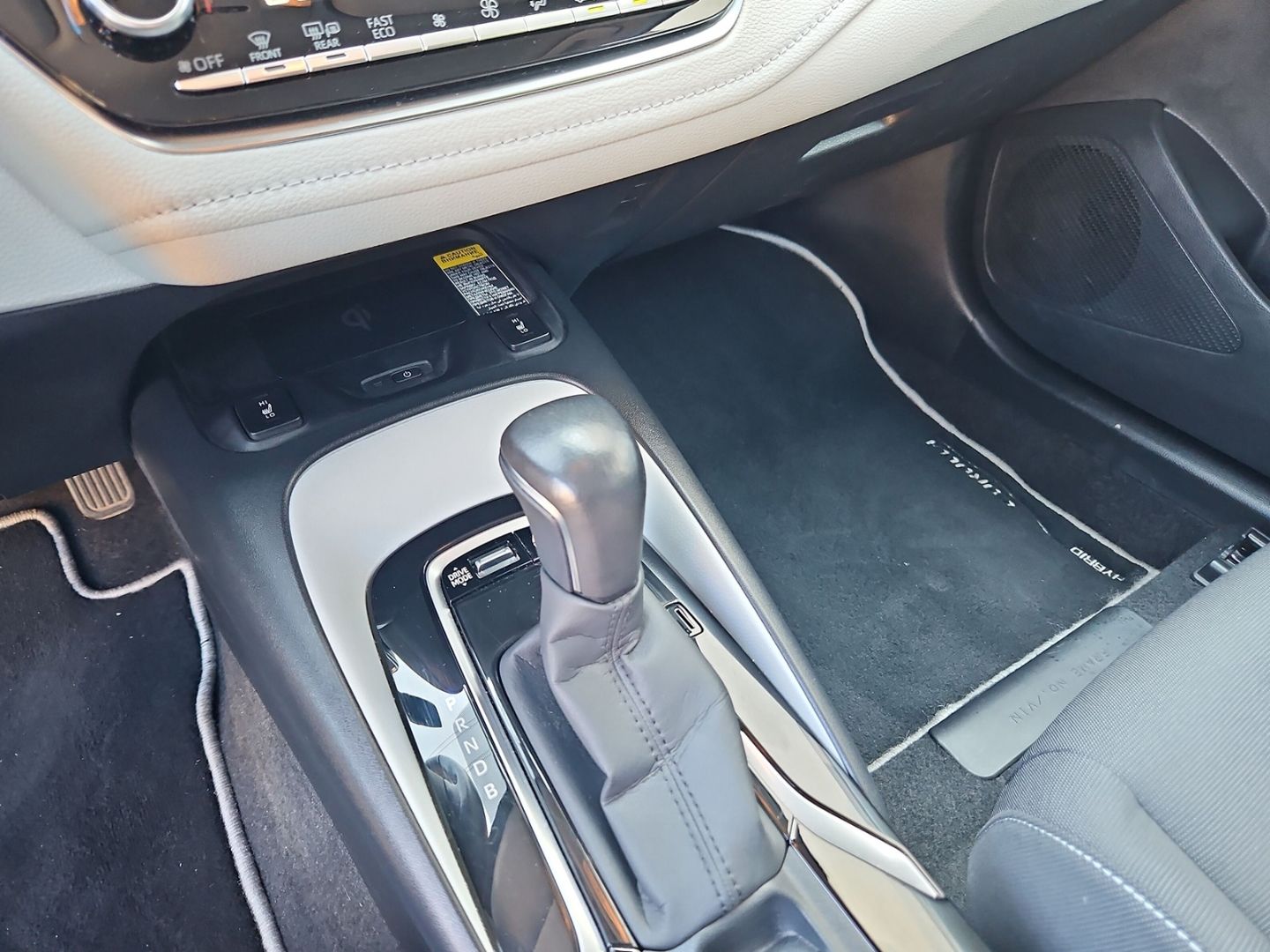 Toyota Corolla Touring Sports 1.8 Hybrid - Samsaru's Car Outlet