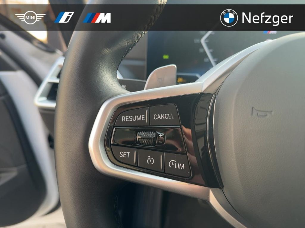 BMW 318 i Touring M Sport HUD LED HiFi