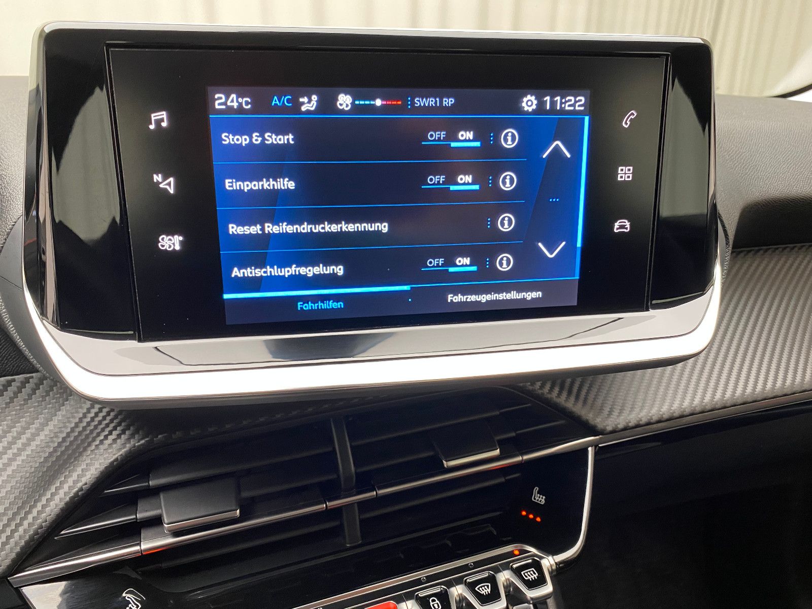 Peugeot 208 Active Pack 1.2 Automatik - Samsaru's Car Outlet