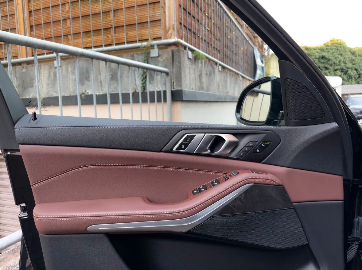 BMW X5 xDr45e PANO*Laser*Sitzkl*Massage*AHK*DA-Prof