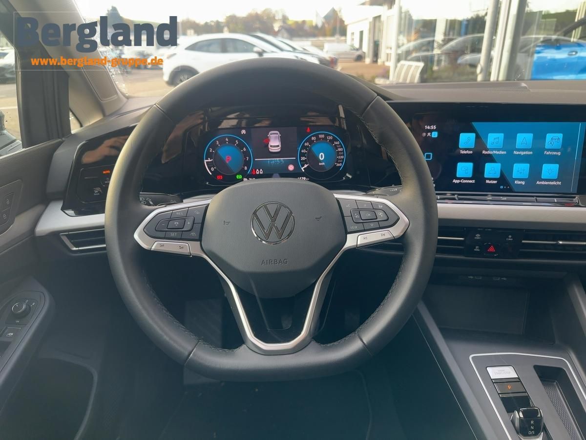 Volkswagen Golf Life 1.5l eTSI DSG - Samsaru's Car Outlet