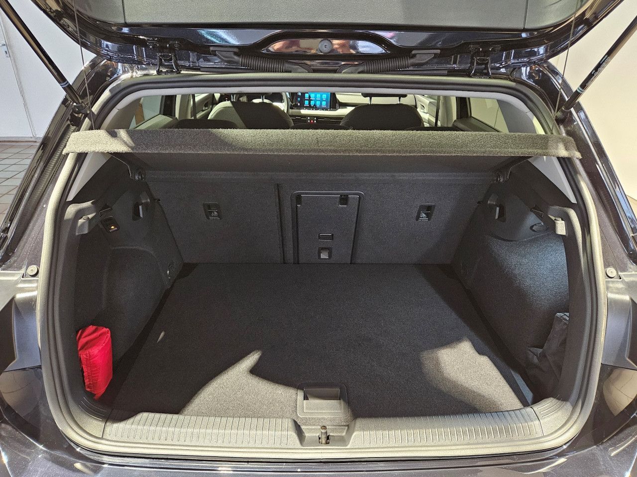 Volkswagen Golf 1.5 TSI Move DSG - Samsaru's Car Outlet
