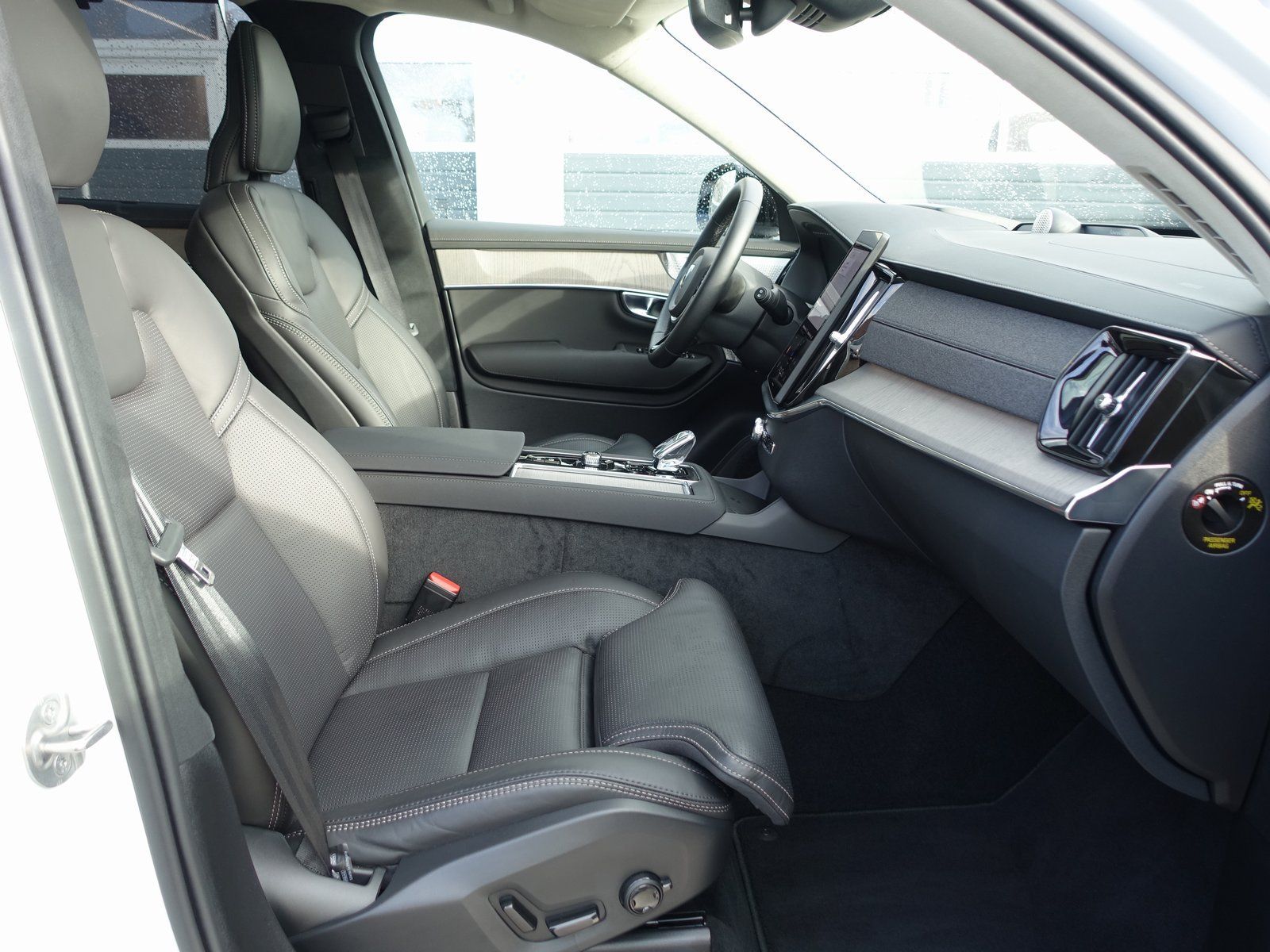 Volvo XC90 Ultra Dark T8 AWD Plug-in Hybrid/AHK/B&W