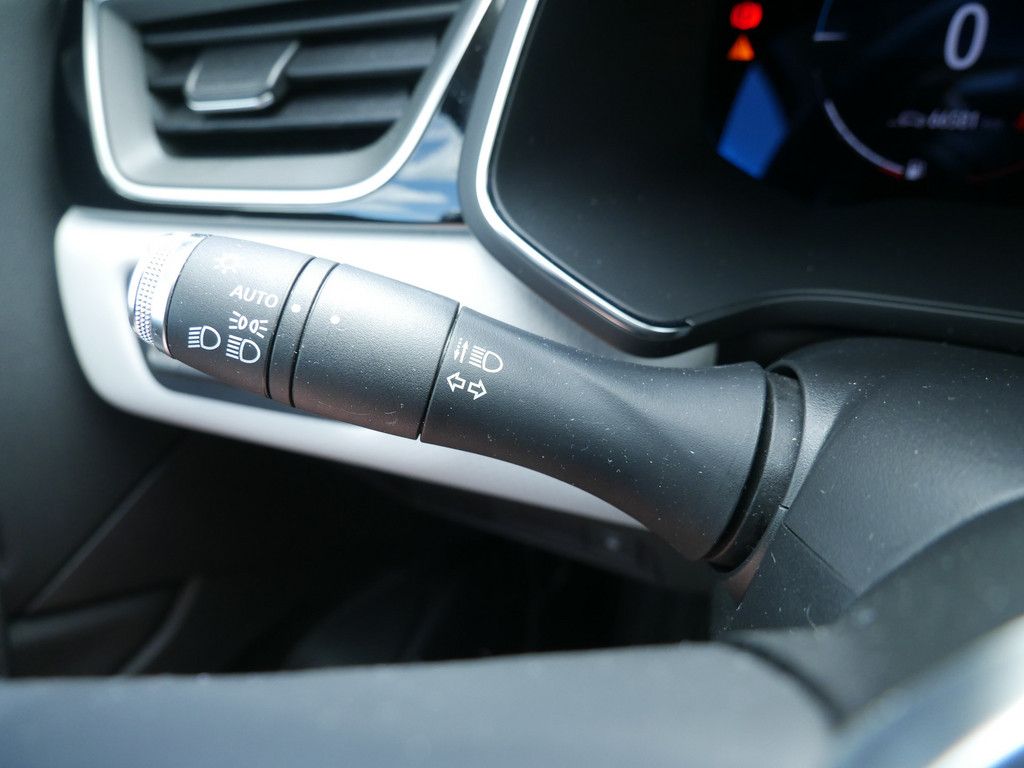 Renault Captur Edition One E-Tech Plug-In - Samsaru's Car Outlet