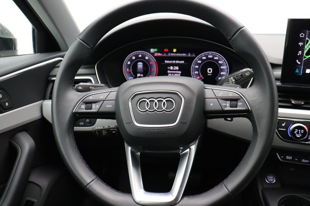 Audi A4 Avant 40 TFSI S line - Samsaru's Car Outlet
