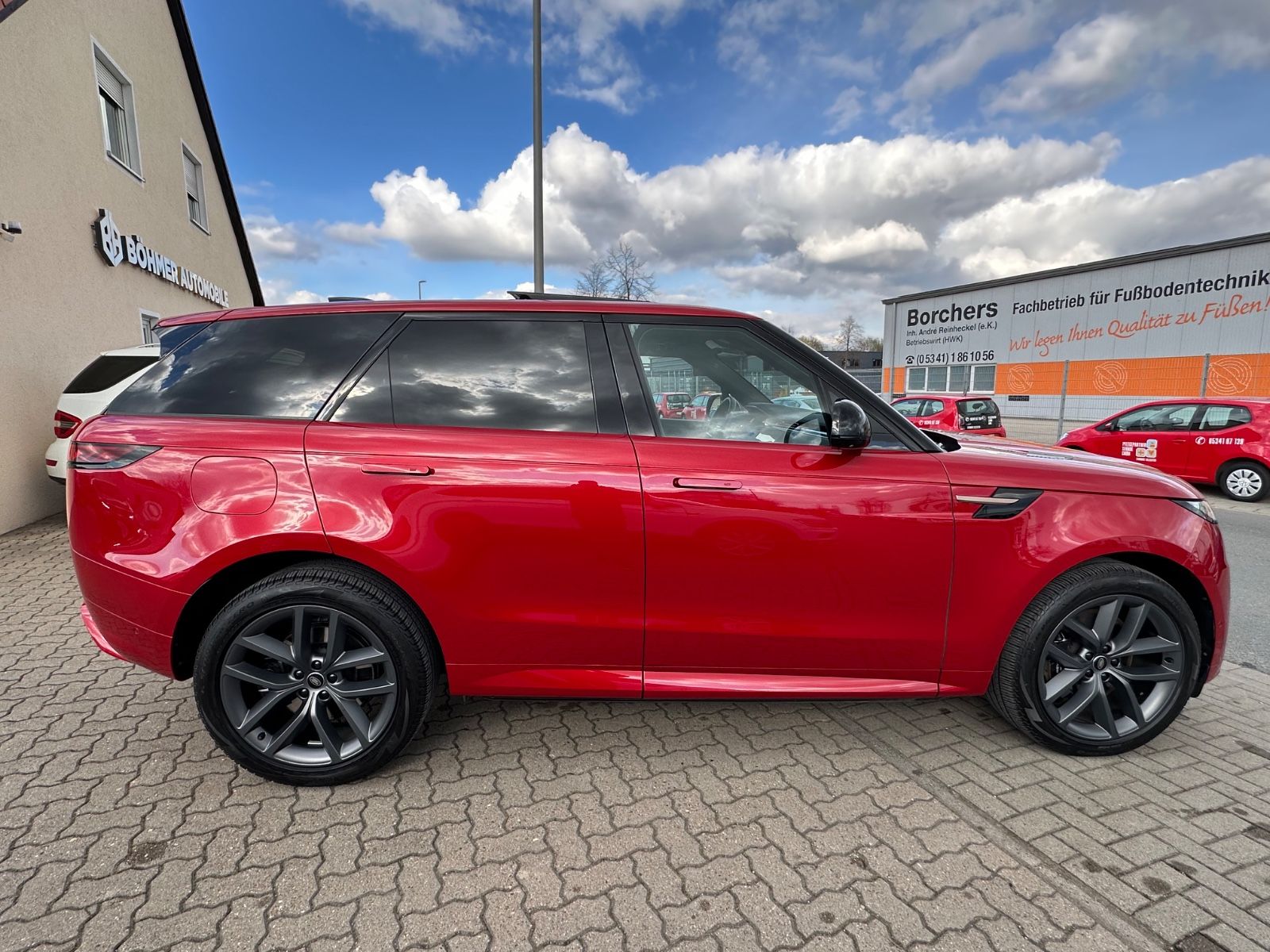Range Rover Sport Dynamic SE Hybrid - Samsaru's Car Outlet