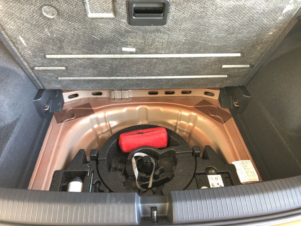 Volkswagen T-Roc 1.6 TDI SCR UNITED - Samsaru's Car Outlet