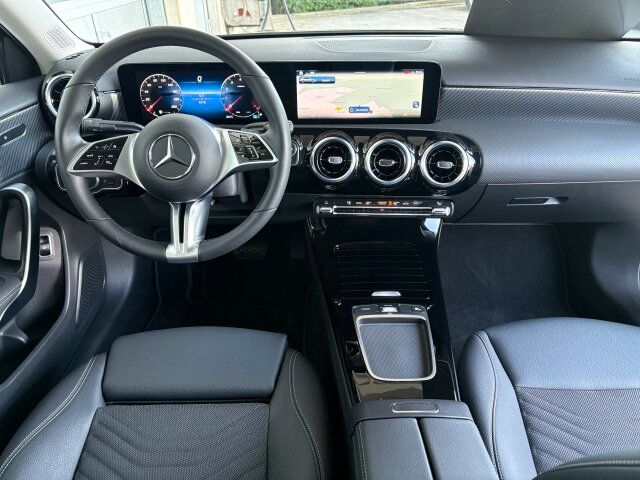 Mercedes-Benz A 200 Limousine Progressive - Samsaru's Car Outlet