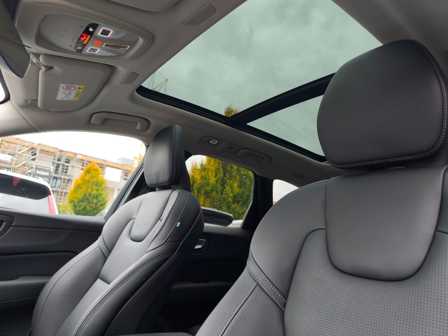 Volvo XC60 T8 Ultra Dark Recharge Plug-In Ultimate AWD