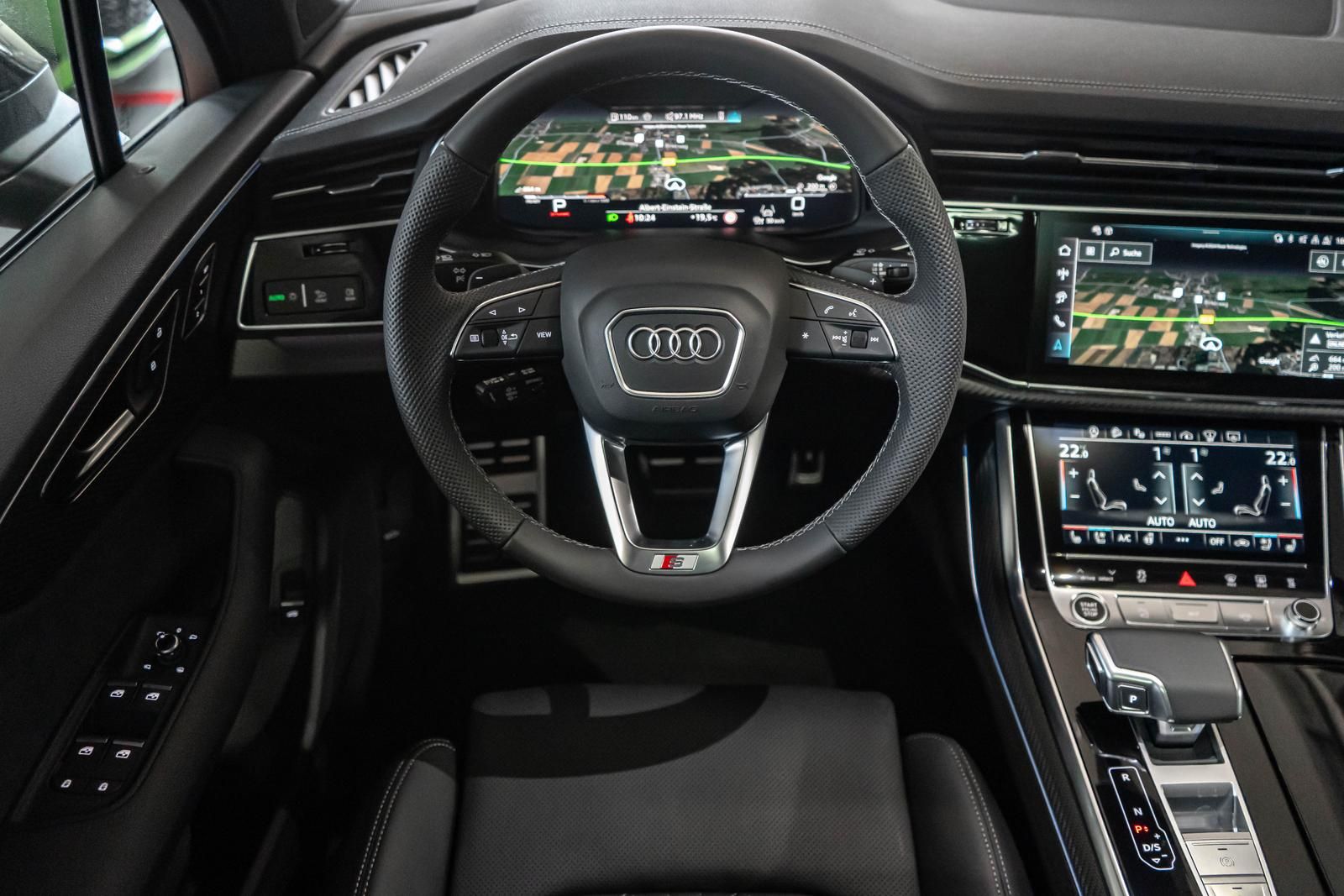 Audi Q7 50 TDI quattro S-line AHK STHZ PANO UPE 128T€