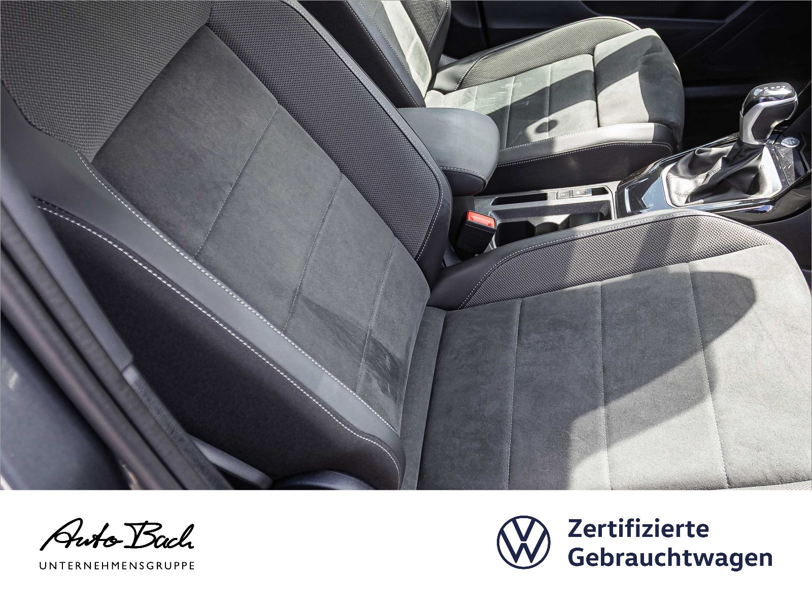 Volkswagen T-Roc 1.5 TSI R-Line - Samsaru's Car Outlet
