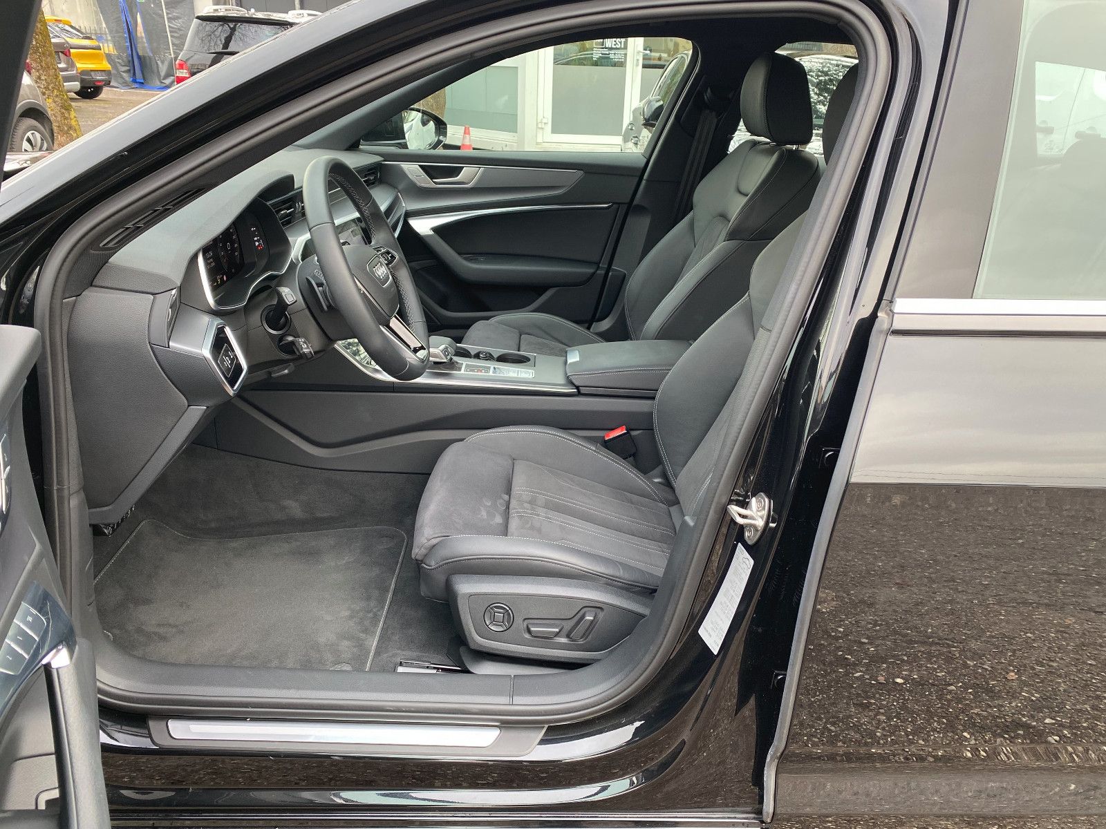 Audi A6 Avant 45 TFSI ADVANCED - Samsaru's Car Outlet