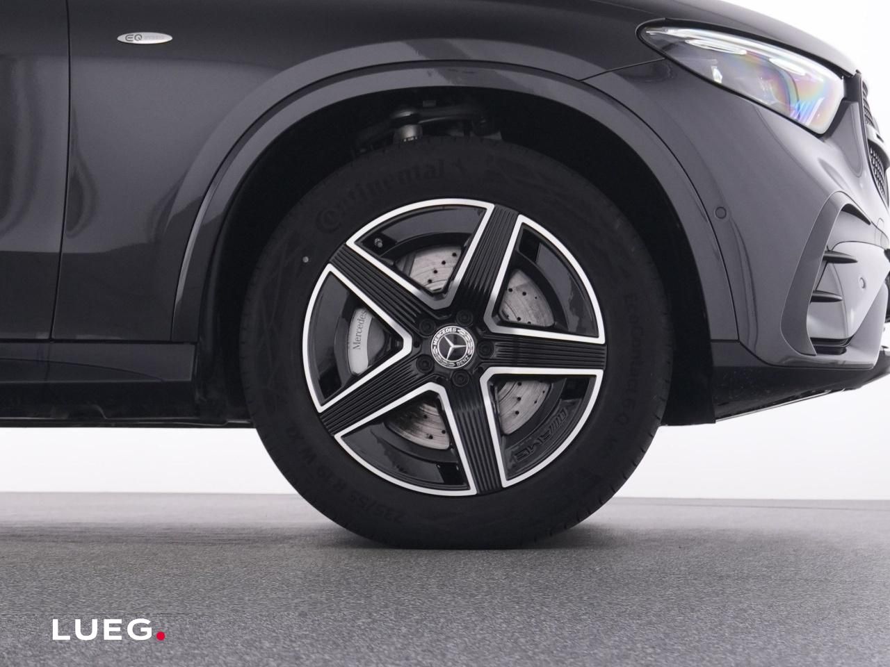 Mercedes-Benz GLC 300 e 4M AMG+HUD+PANO+KEYLESS+AHK+DIG.LIGHT+