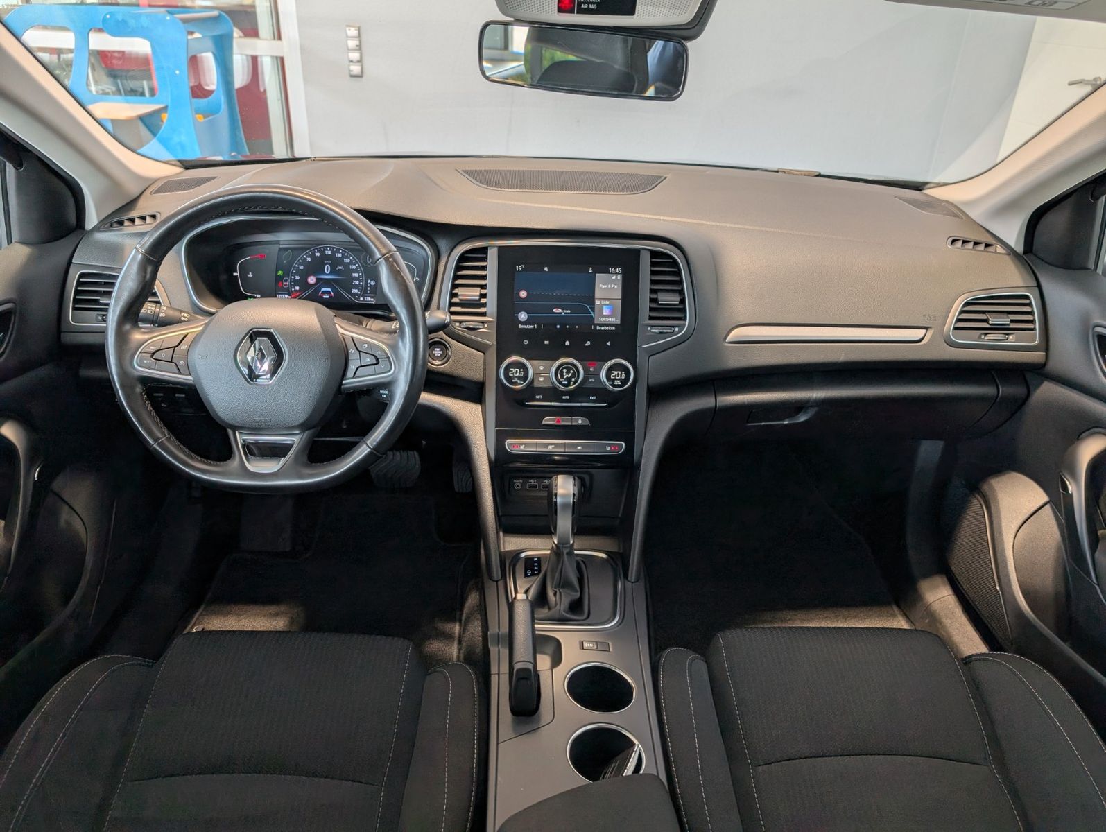 Renault Megane Grandtour - Samsaru's Car Outlet