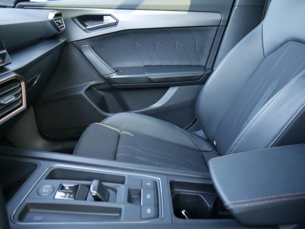 Cupra Formentor 2.0 TSI VZ NAVI AHK ACC LED PANO BEATS