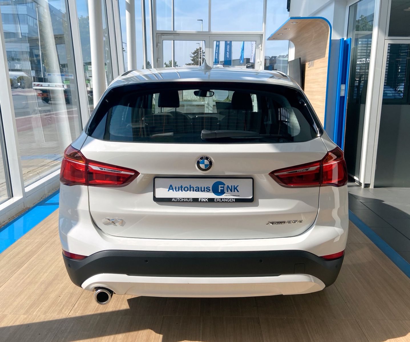 BMW X1 xDrive25e - Samsaru's Car Outlet
