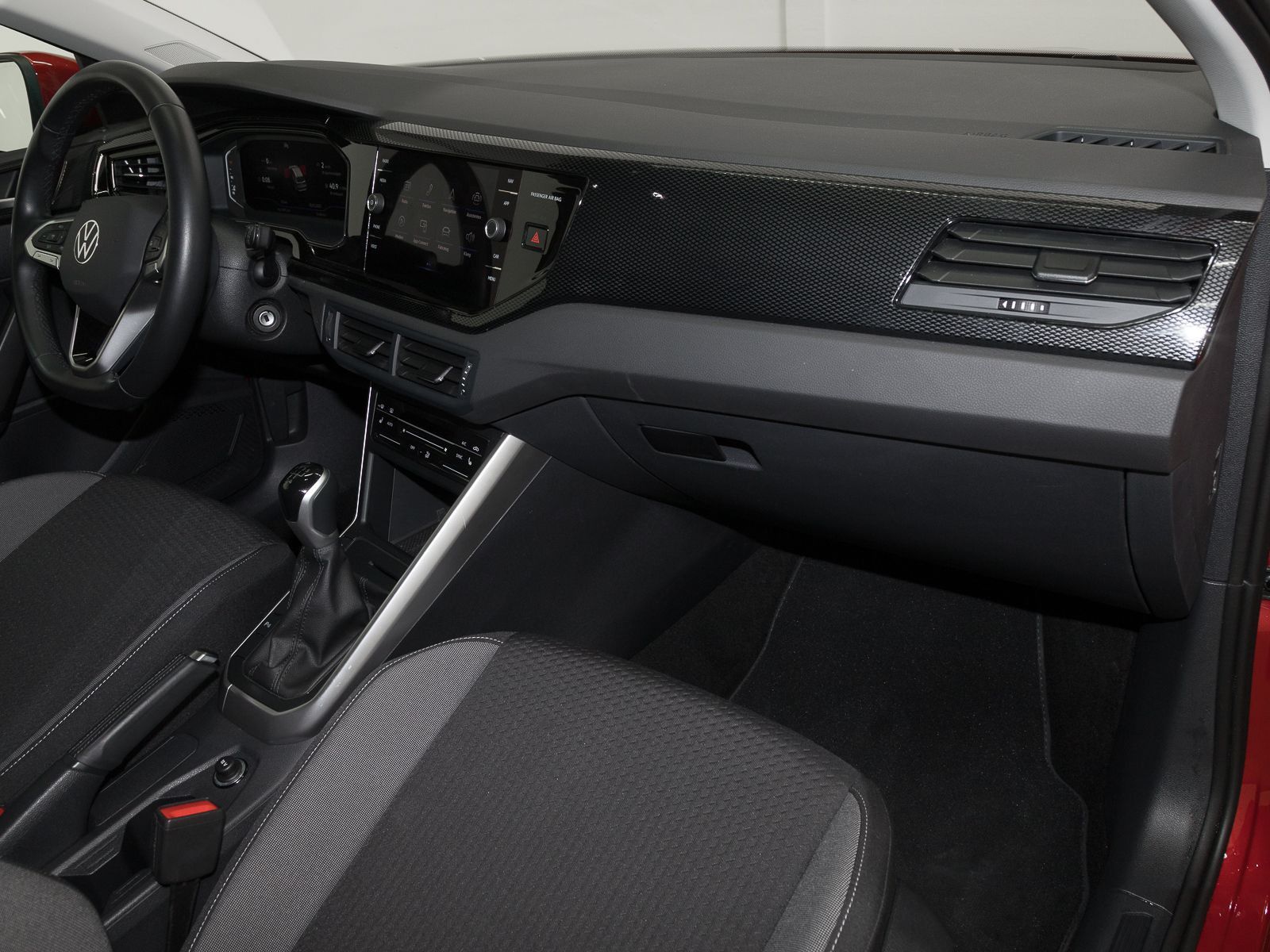 Volkswagen Taigo 1.0 TSI LIFE - Samsaru's Car Outlet