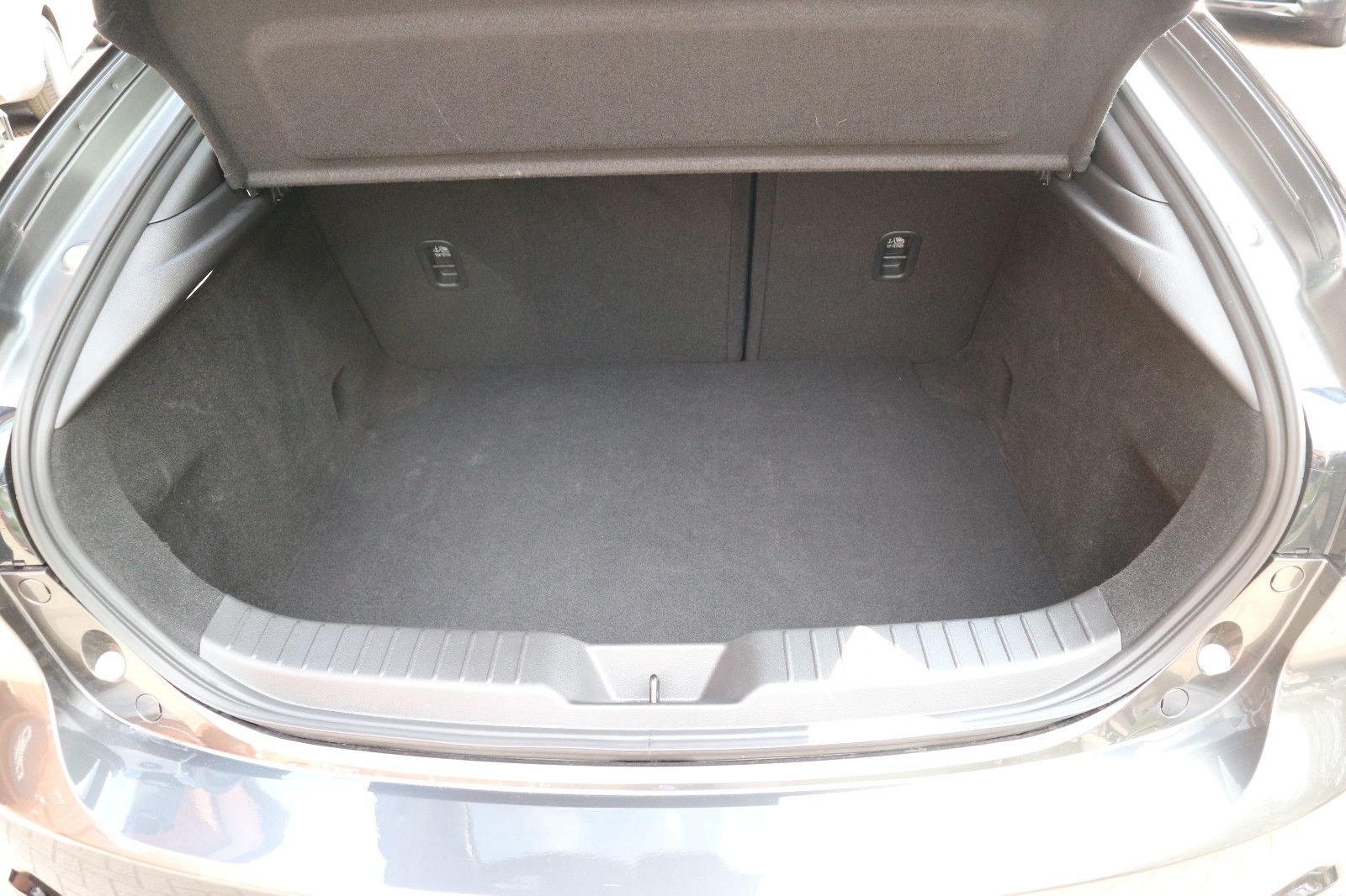 Mazda 3 e-SKYACTIV X 186 Exclusive-Line Autom.