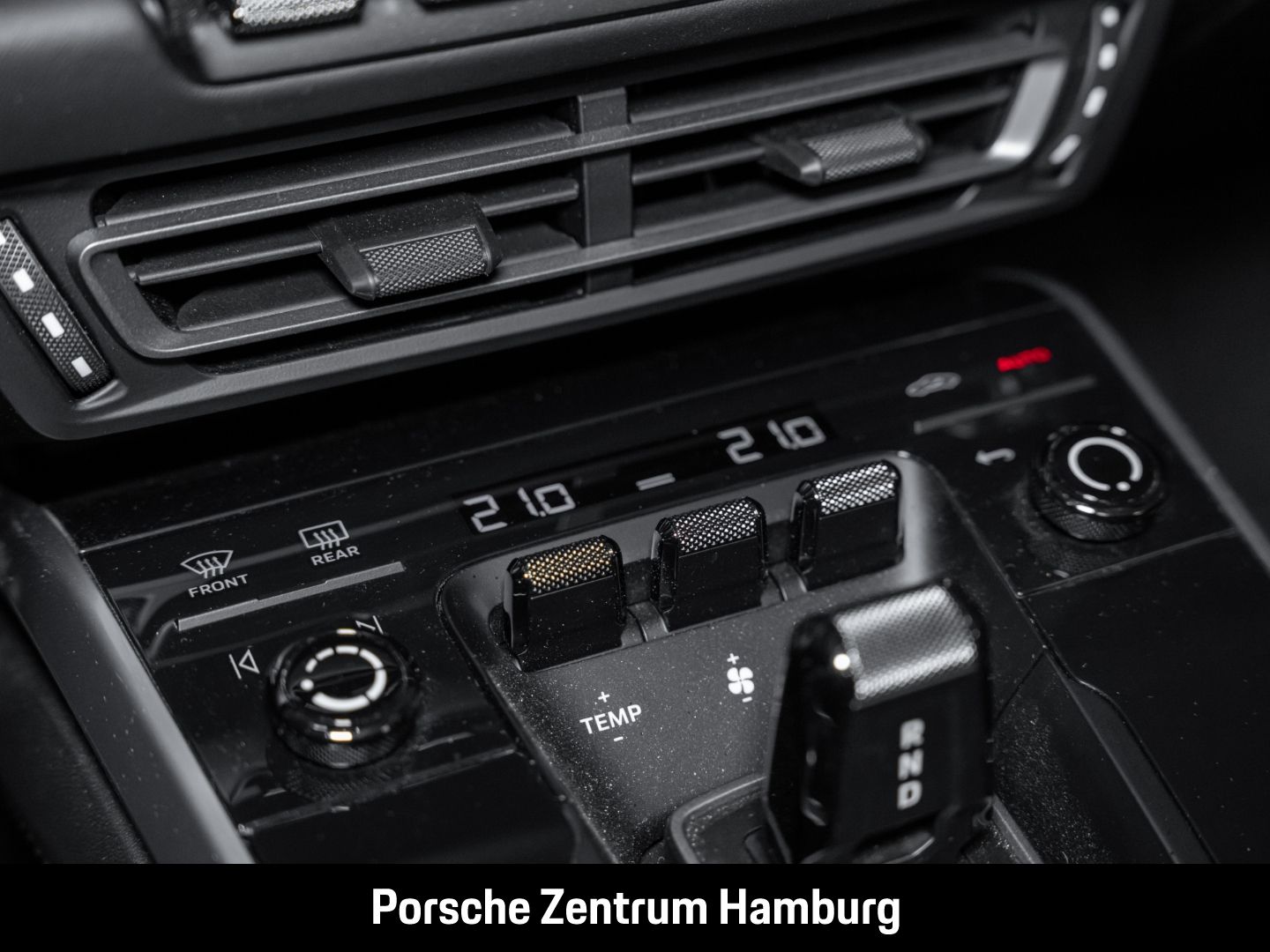 Porsche 992 (911) Carrera 4S Cabriolet Sportabgas BOSE