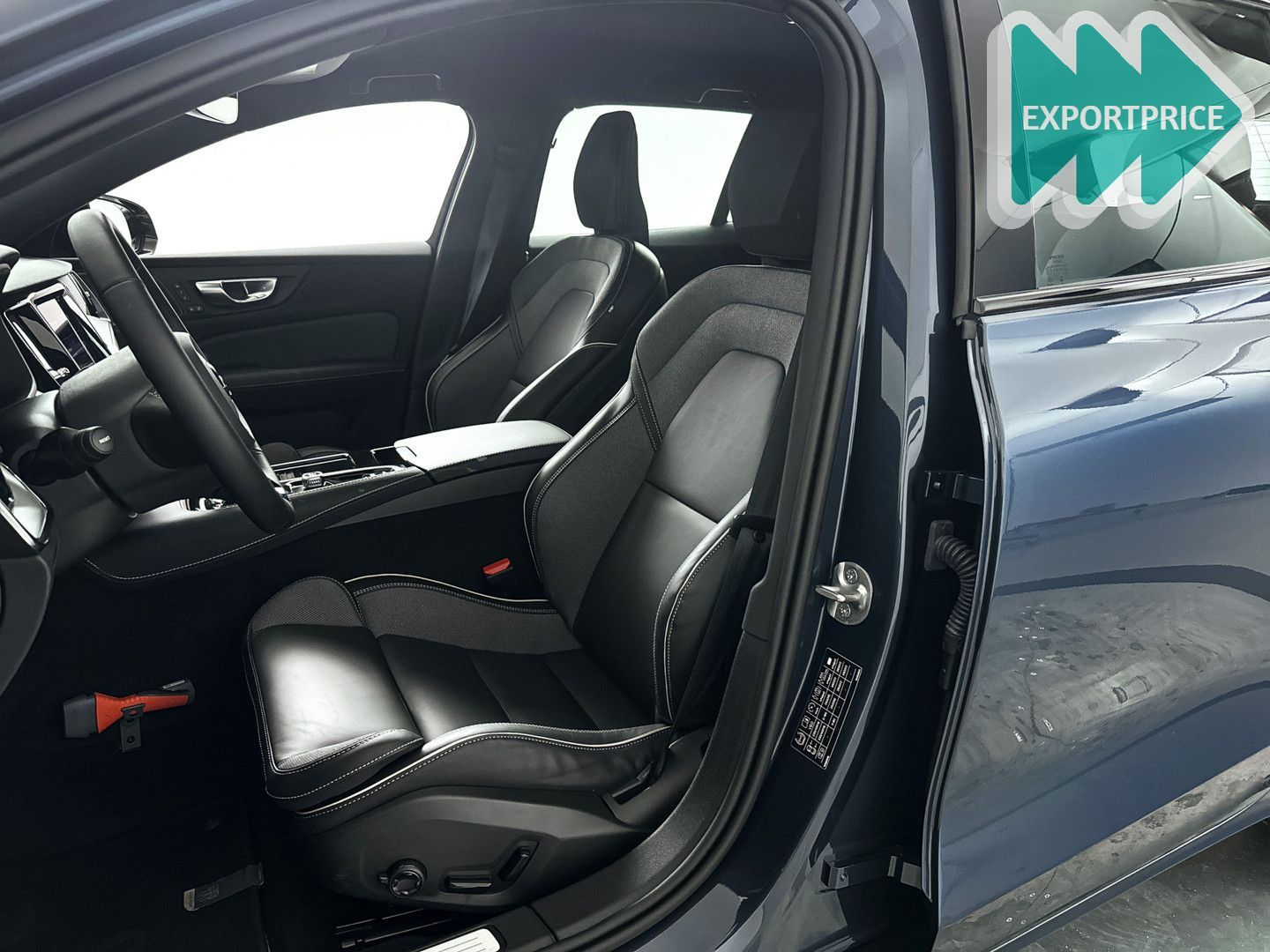 Volvo V60 T6 Plug-in hybrid AWD Plus Dark | 360° kamer