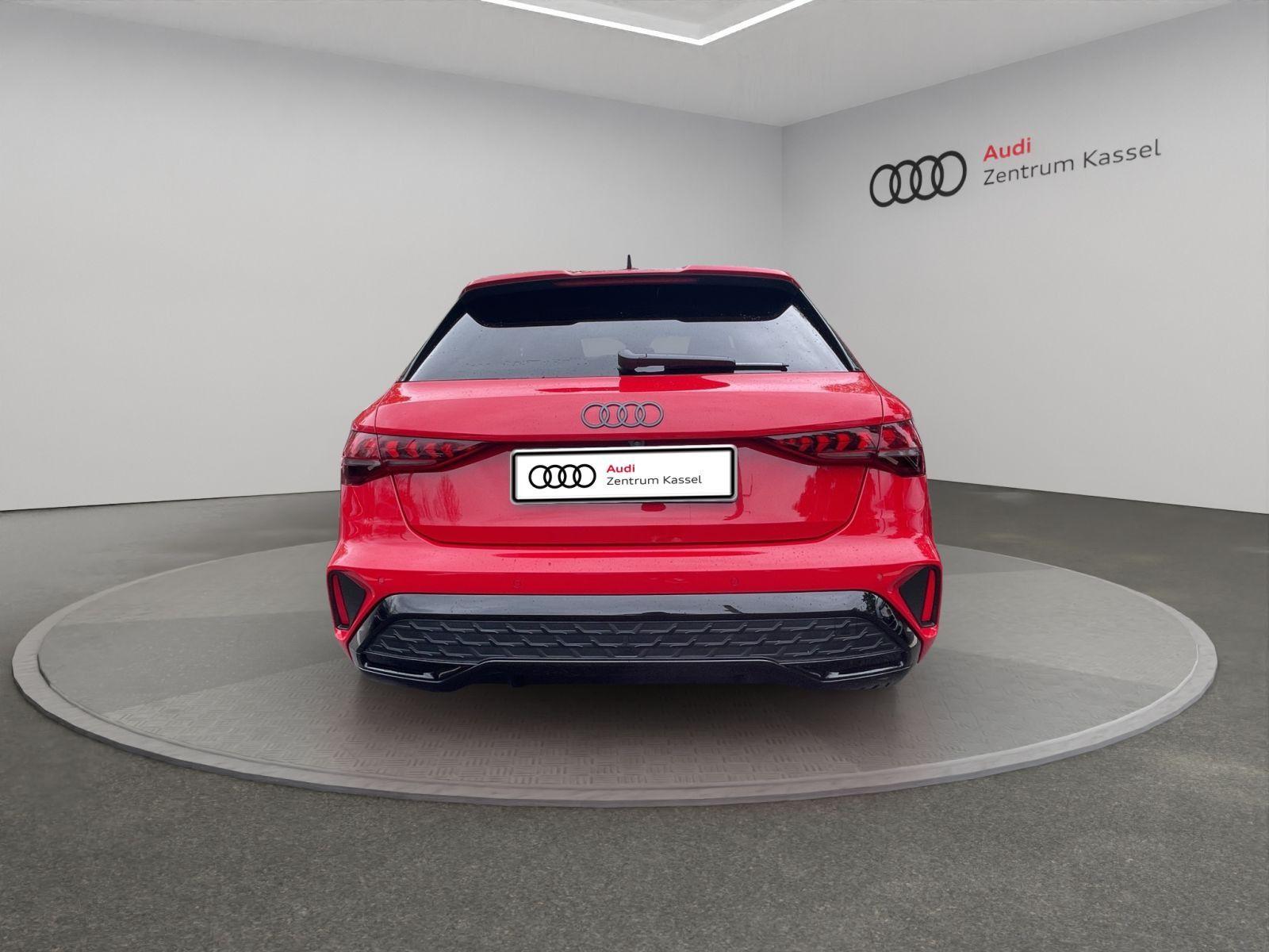 Audi A3 SB 45 TFSI e S line LED AHK Kamera Carplay