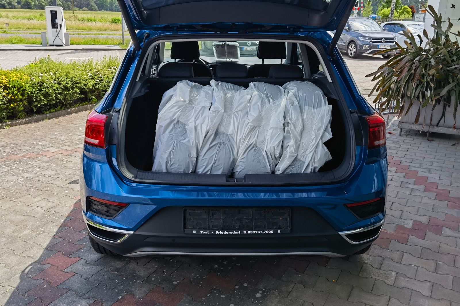 Volkswagen T-Roc 1.5TSI ACT DSG Style - Samsaru's Car Outlet