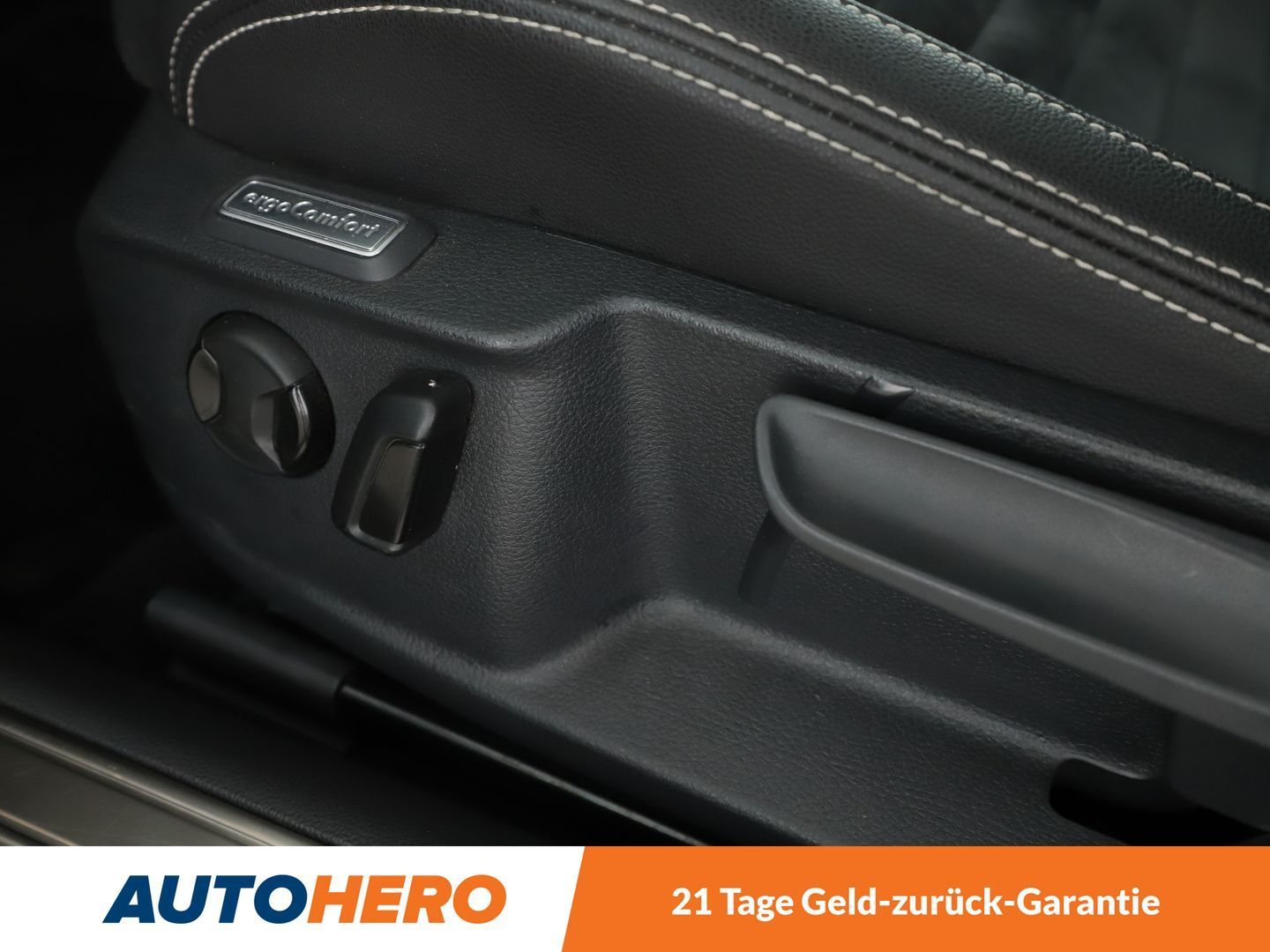 Volkswagen Passat 2.0 TDI Elegance Aut. - Samsaru's Car Outlet