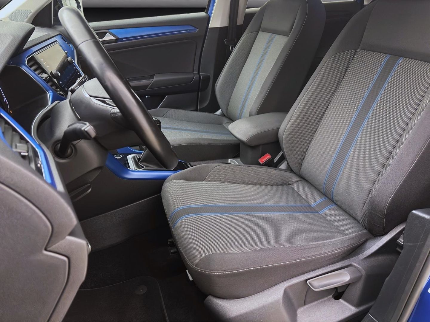 Volkswagen T-Roc 1.5 TSI STYLE - Samsaru's Car Outlet