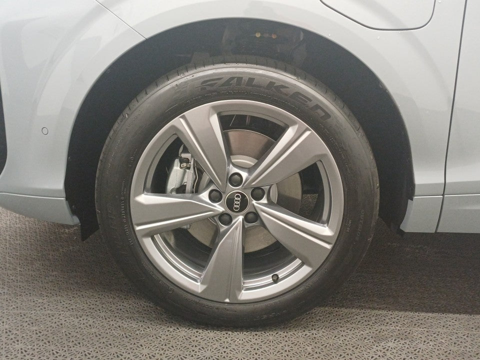 Audi Q3 e-hybrid 2026