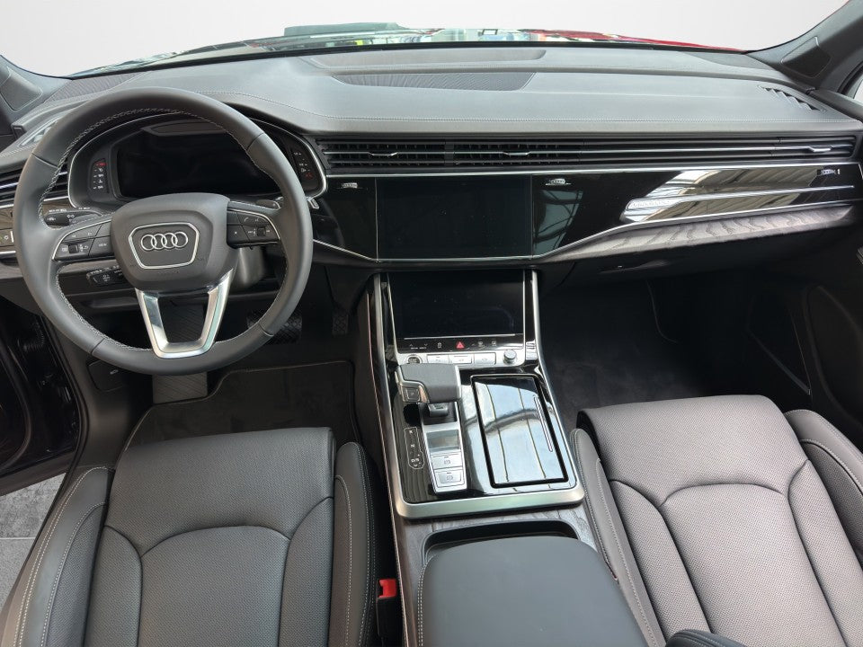 Audi Q7 50 TDI quattro S-line - 7 locuri