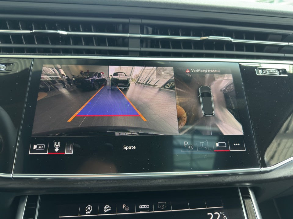 Audi Q7 50 TDI quattro S-line - 7 locuri