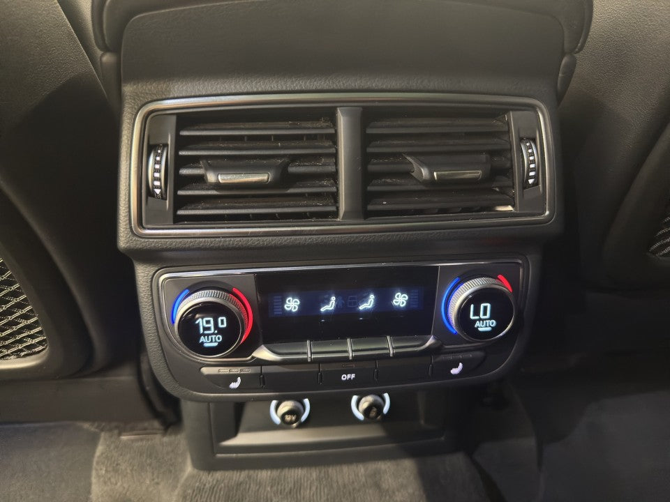 Audi Q7 50 TDI quattro S-line